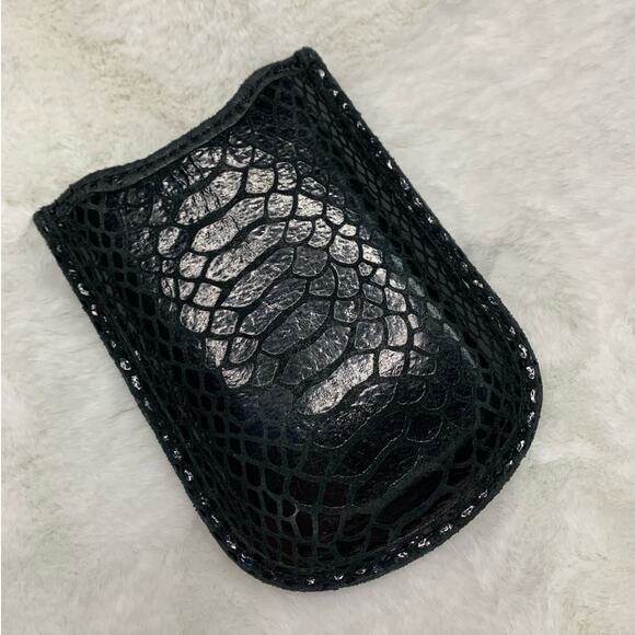 Michael kors Eye Glasses Holder - Picture 2 of 5